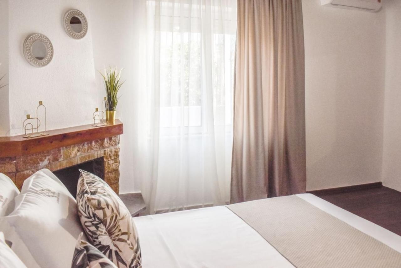 La Maison Plakes Rooftop Apt Skiathos Town Ngoại thất bức ảnh