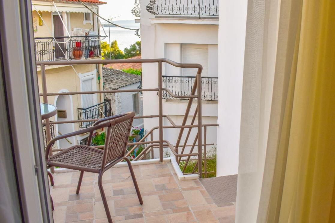 La Maison Plakes Rooftop Apt Skiathos Town Ngoại thất bức ảnh