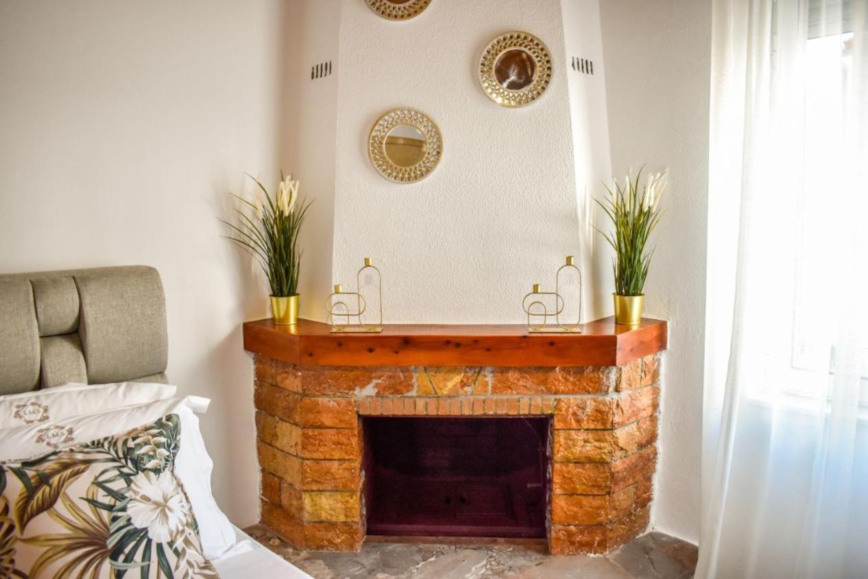 La Maison Plakes Rooftop Apt Skiathos Town Ngoại thất bức ảnh